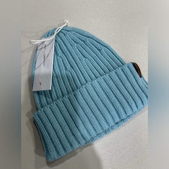 Obermeyer Women's Subalpine Beanie Hat Light Blue NWT Cuff Knit Acrylic - Picture 1 of 6